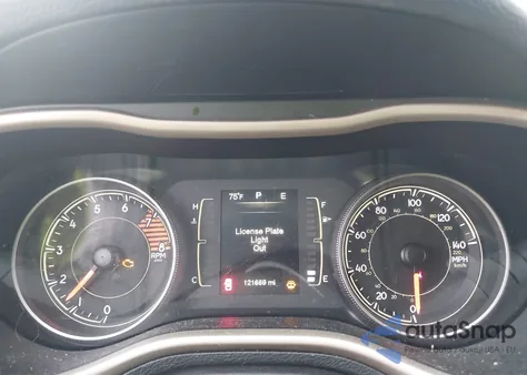 2016 Jeep Cherokee Latitude из США, поврежденный, VIN 1C4PJMCS9GW332431